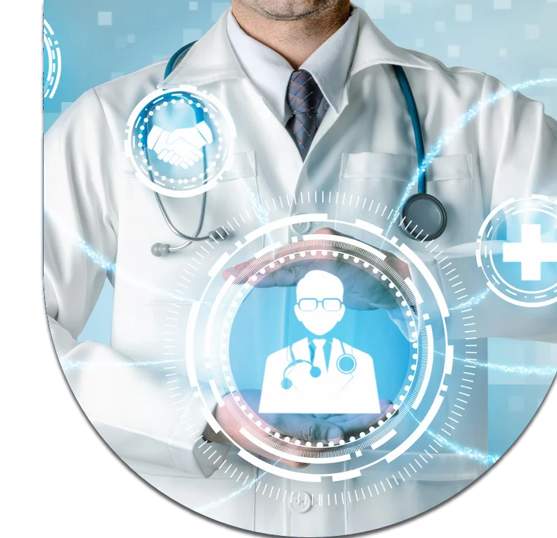 Profissional de saúde utilizando tecnologia digital de gestão hospitalar
